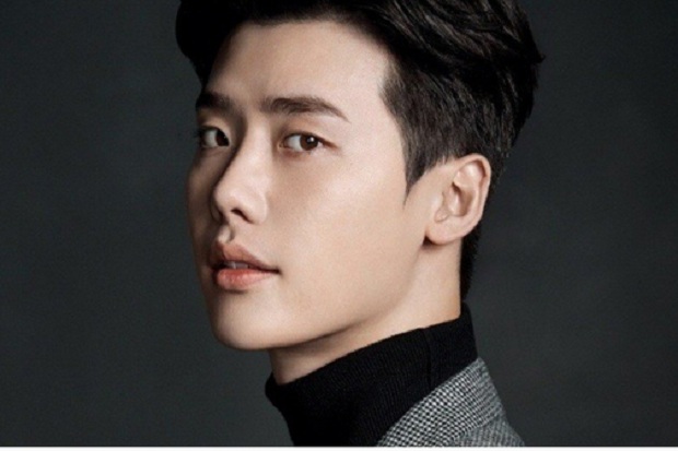 Wow, Lee Jong Suk Bintangi...