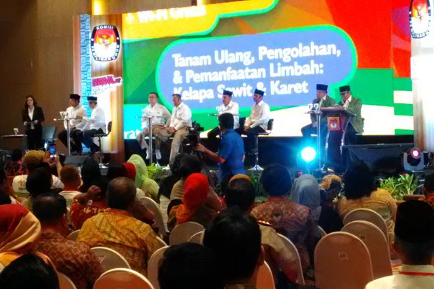 4 Pasangan Calon Gubernur...