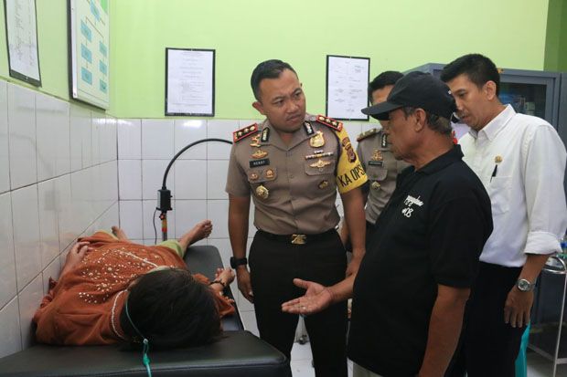 Wanita Paruh Baya Ini...
