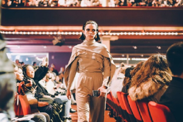 Sukses di Paris Fashion...