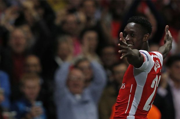 Babak 1 : Gol Welbeck...