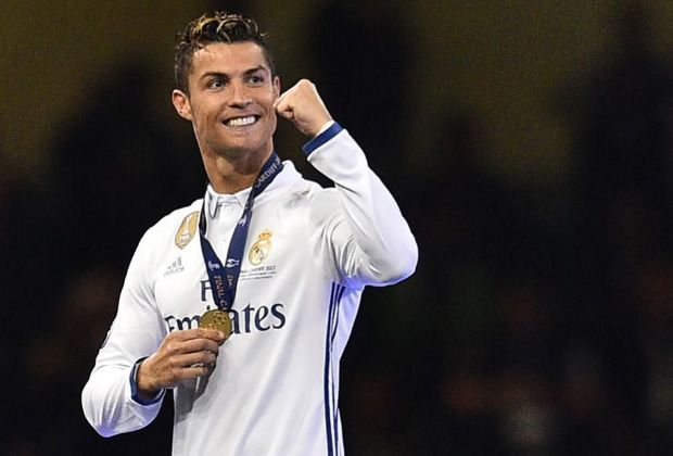 Cristiano Ronaldo Bisa...