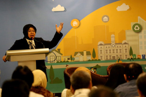 Risma: Kota Maju Harus...