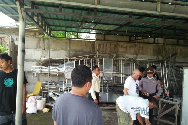 Remaja di Denpasar Gantung...