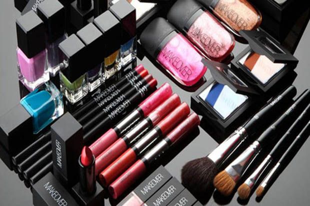 Make Over Hadirkan Divine...