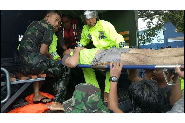 Banjir Mamuju Telan...
