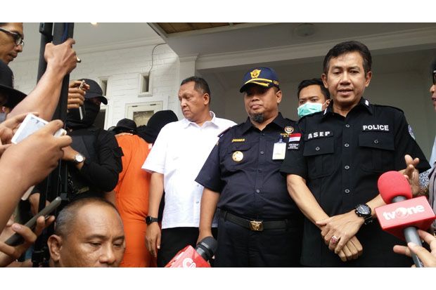 Mabes Polri Gerebek...