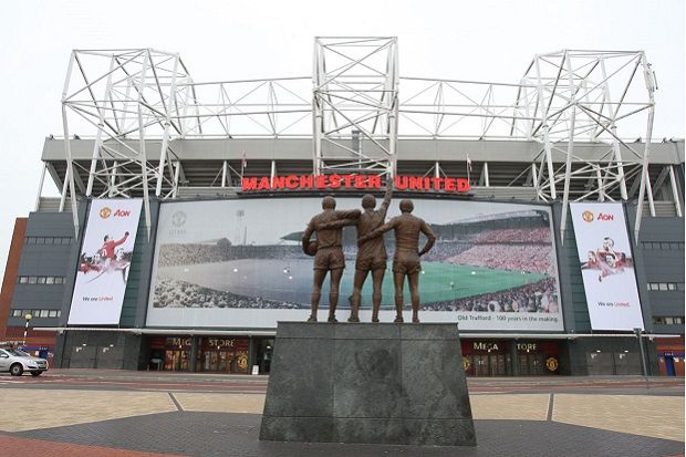 Manchester United Ajukan...