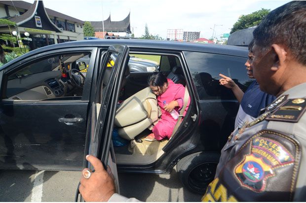 Pelarian Komplotan Ibu-ibu...