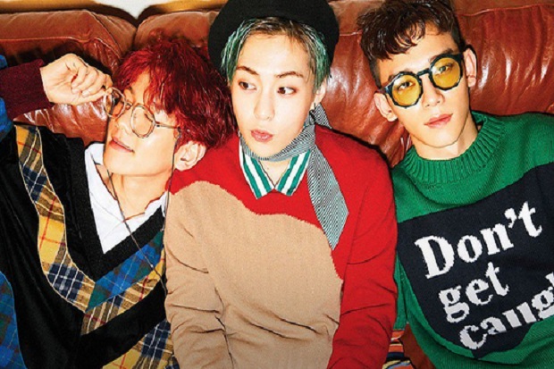 EXO-CBX Bergabung dengan...