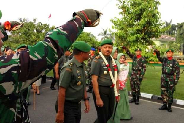 Sertijab Pangdam Bukit...