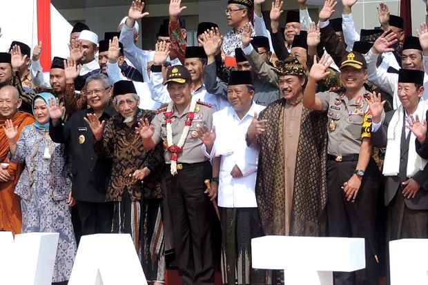 Mbah Moen Bangkit dari...