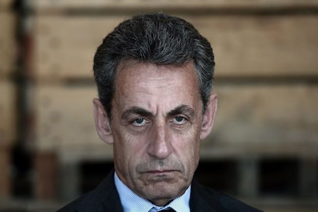 Sarkozy Bantah Terima...
