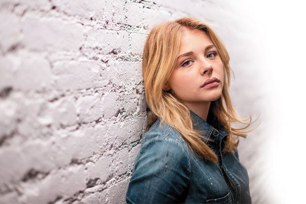 Chloe Grace Moretz Taklukkan...