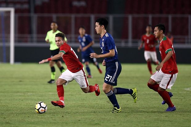 Debut Mengecewakan,...