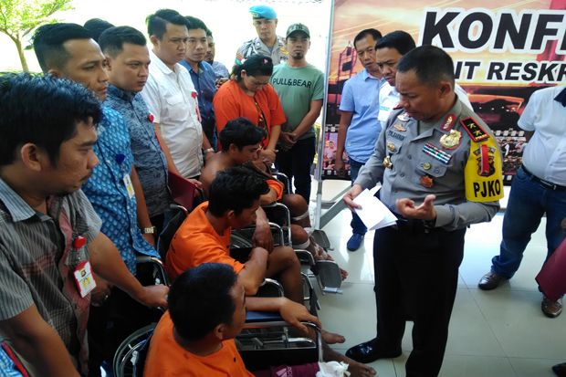 Tiga Perampok Sadis...