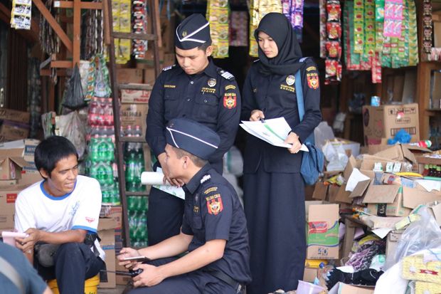 Tekan Peredaran Rokok...