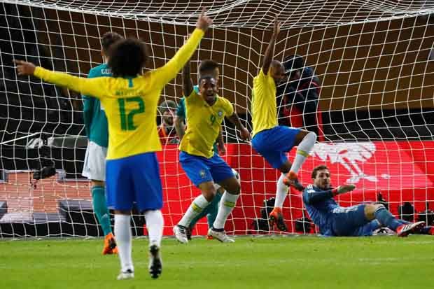 Brasil Tuntaskan Dendam,...