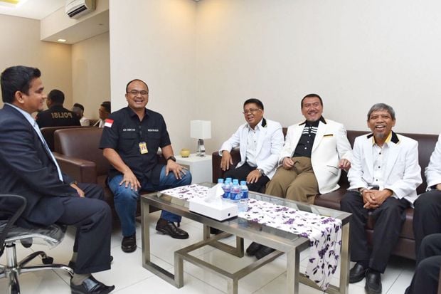PKS: Laporan Fahri Tak...
