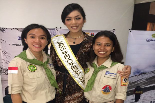 Miss Indonesia Alya...