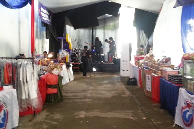 Bazar dan Acara Musik...