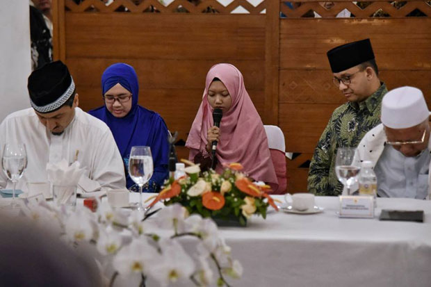 Anies Puji Prestasi...