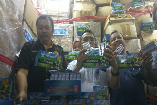 BBPOM Sita Ribuan Dus...