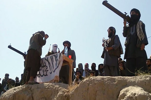 Pakistan Desak Taliban...