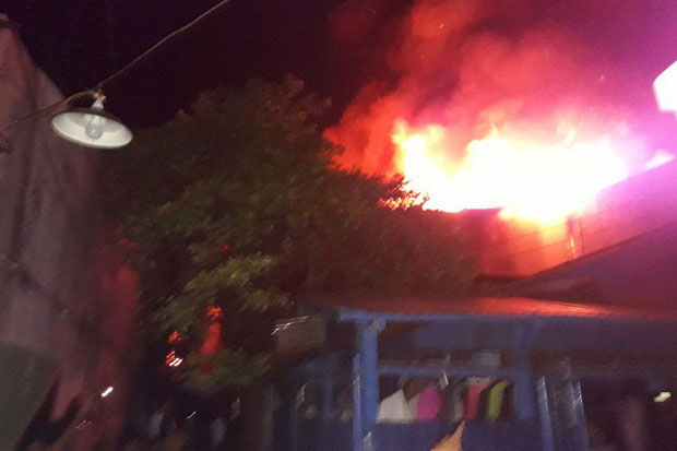 Rumah Padat Penduduk...
