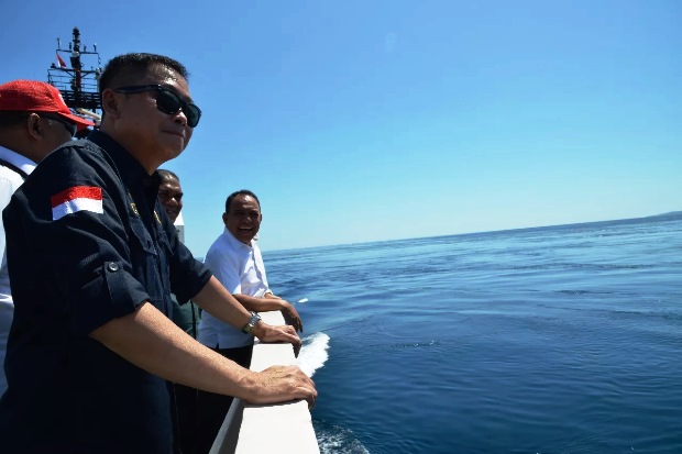 Menteri Jonan Tinjau...