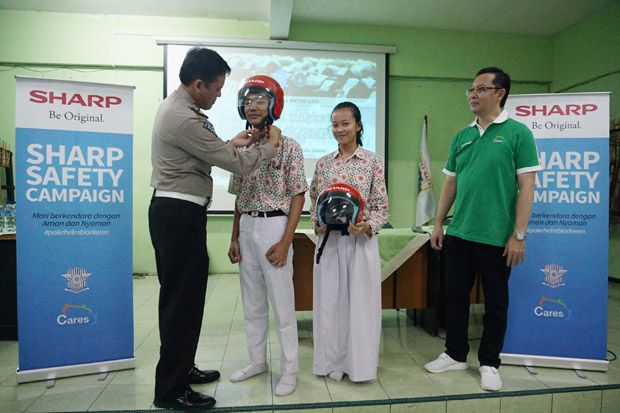 Peduli Siswa, Sharp...
