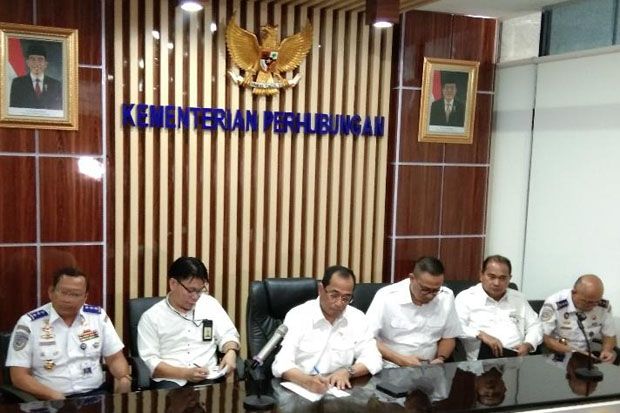 Atur Tarif Ojek Online,...