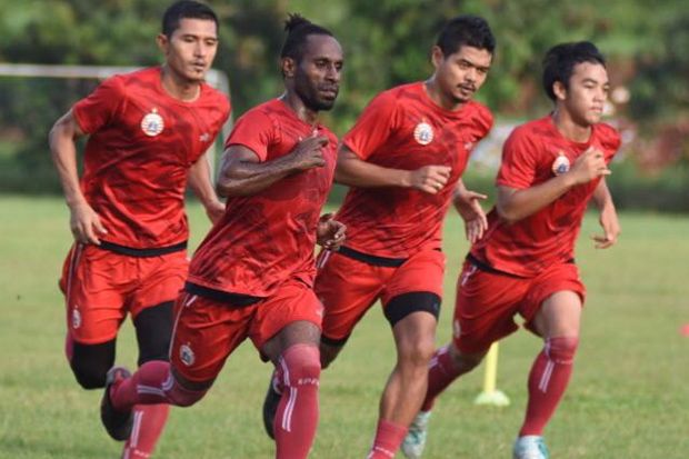 Pelatih Persija Pantau...