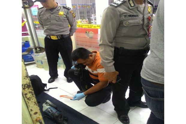 Dirampok, 3 Karyawan...