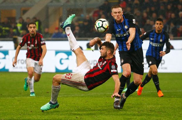 AC Milan Berbagi Poin...
