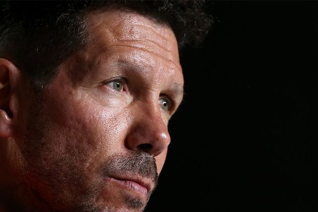 Simeone Realistis Pilih...