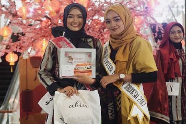 Azzura Model Hunt Jakarta...