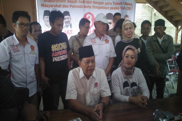Cuek dengan Hasil Survei,...