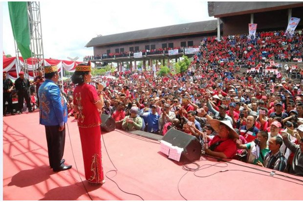Anomali Politik di Bumi...