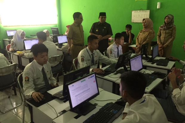 1.767 Pelajar Tingkat...