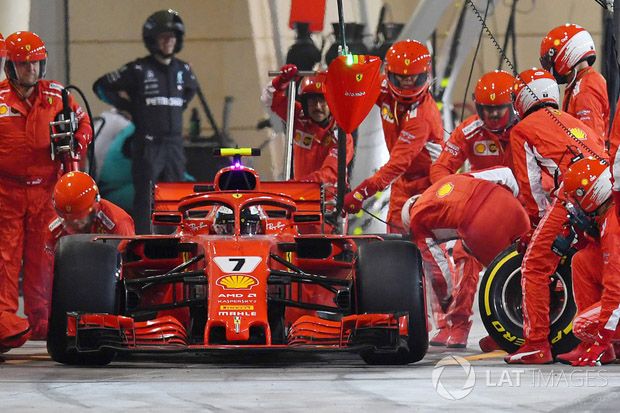 Mekanik Ferrari Jalani...