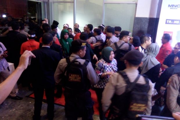 Debat Pilgub Jatim,...