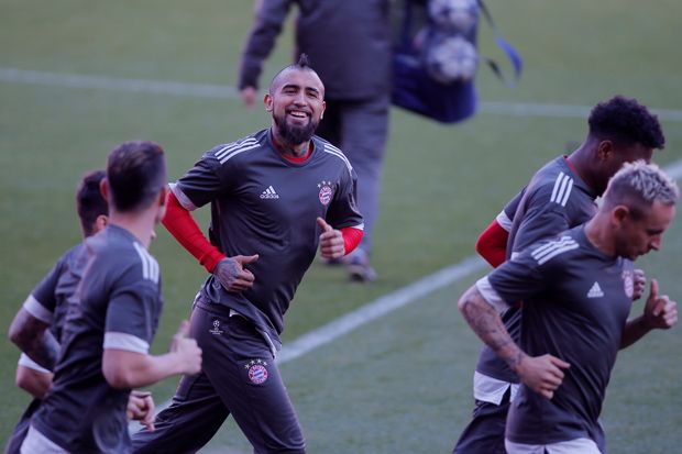 Bayern Kehilangan Dua...