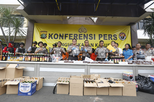 Korban Berjatuhan, Kasus...