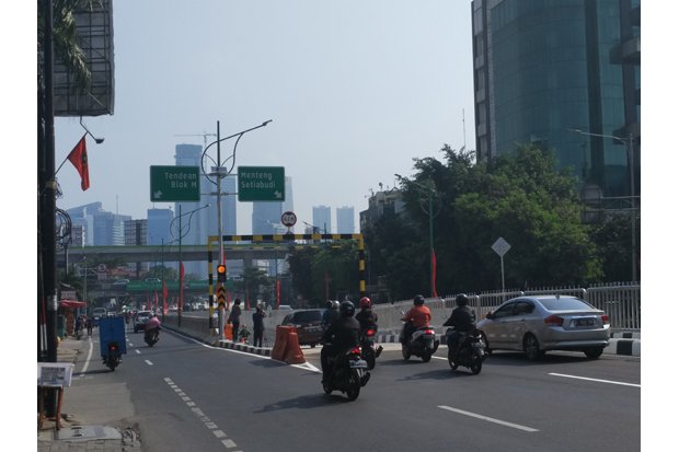 Uji Coba Underpass Mampang-Kuningan...