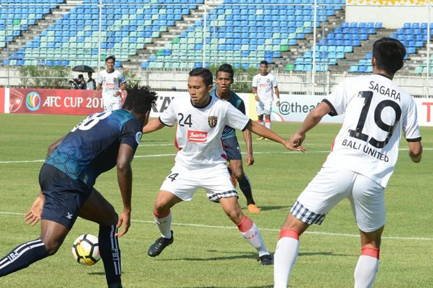 Pukul Balik Bali United,...