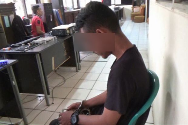 Takut Dimarahi, Pemuda...
