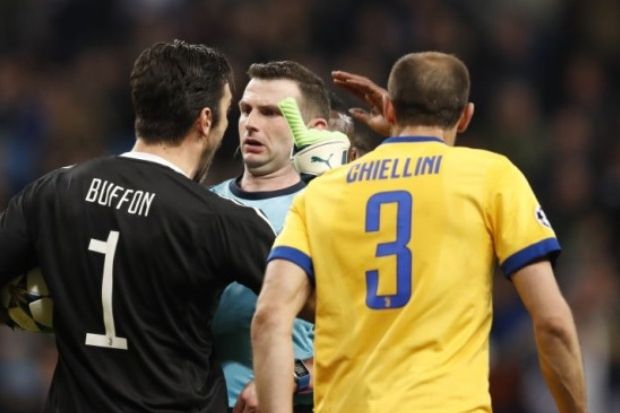 Ngamuk ke Wasit, Allegri...