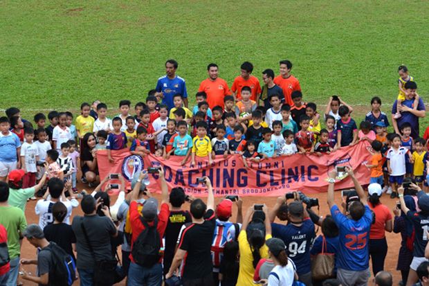 Lewat Sepak Bola Kanisius...