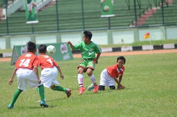Hari Pertama MILO Football...